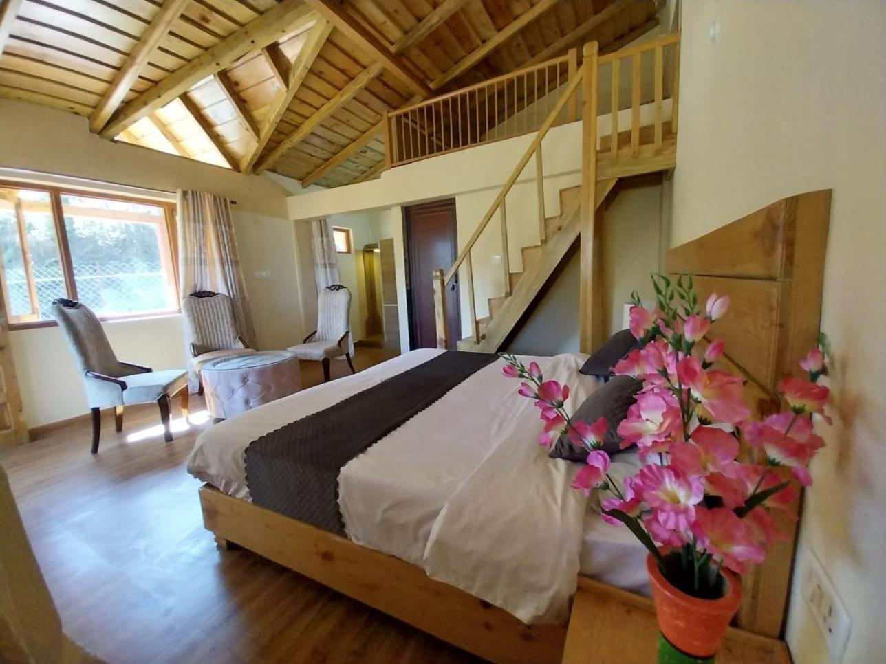 Anmol Paradise Hotel Муктесвар Екстериор снимка